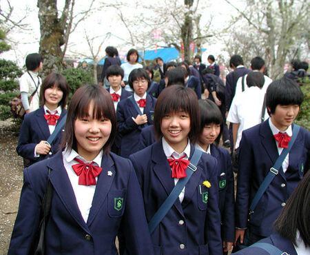 Young Japanese girls in school uniform.
LDS Mission Network
07 Mar 2004