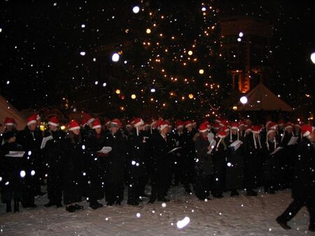 Missionaries singing at Dome laukums
Maxim Kornev
05 Jan 2006