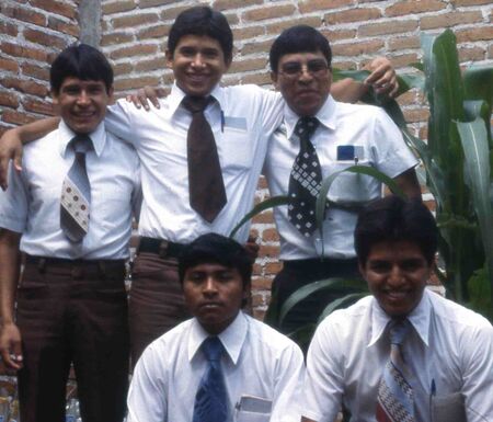 Ciudad Guzman District Elders Aug 1979 (left to right from top): Marcos Luna, Joseph Magallanes, Sergio Hernandez, Luis Salazar, Juan Solis
Marcus R. Jensen
29 Jun 2009