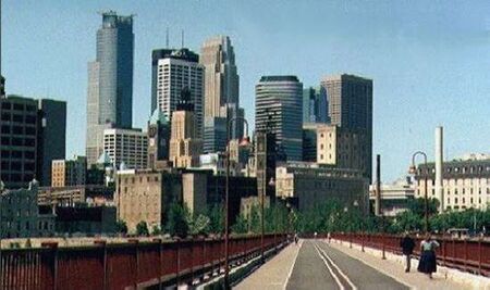 Downtown Minneapolis
Jonathan Woodbury
10 Feb 2004