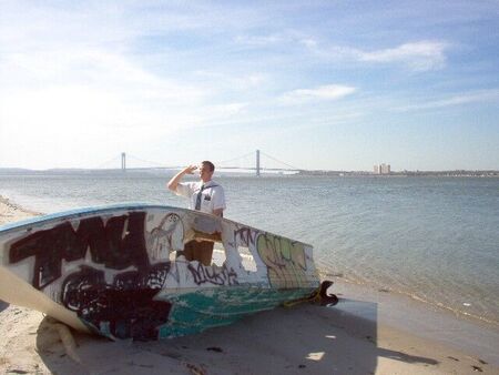 Boat by some PJs in Brooklyn, Verrazano in background
Jason  Maner
14 Aug 2005