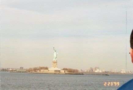 Miss Liberty from the Staten Island Ferry
Roscoe Bruce Caldwell Lee
12 Jun 2001