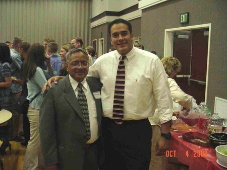 Con nosotros Elder Israel Perez, Segundo Consejero de la Presidencia de Area de Centro America
Josué Francisco Salazar
16 Nov 2002