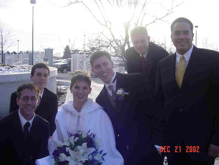 Elder Lundel, Edel Jagoda y Elder Salazar
Josué Francisco Salazar
13 Mar 2003