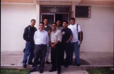 Reunion de misioneros retornados Xela 2003
Francisco Jose Rodas
25 Apr 2005