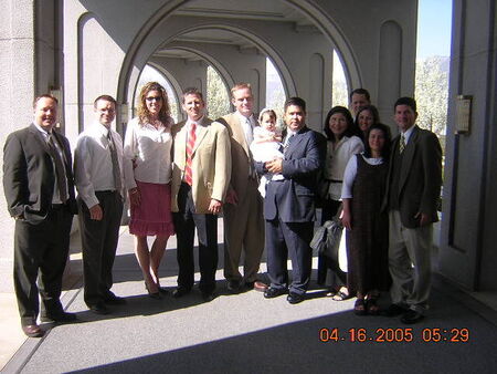 ALVEZ, LLOYD,LITTLE,ROGERS & MORRITSEN EN EL TEMPLO (UTAH)
Christian  Alvez
30 Apr 2005