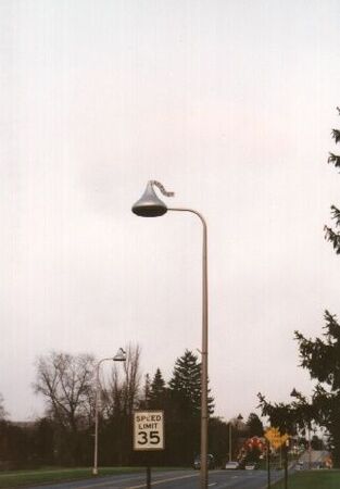 Streetlight in Hershey Pennsylvania
Craig R Ruefenacht
25 Oct 2006