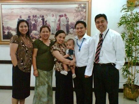 With Pres and Sis Costales
Irwin Jay Zamora Pono
05 Oct 2007