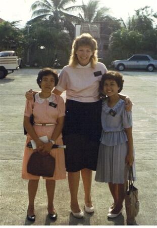 Missionary Sisters - Davao City (Jun-Jul 1985).
Sister Jackson in the middle
Andre'  Mariner
18 Feb 2006