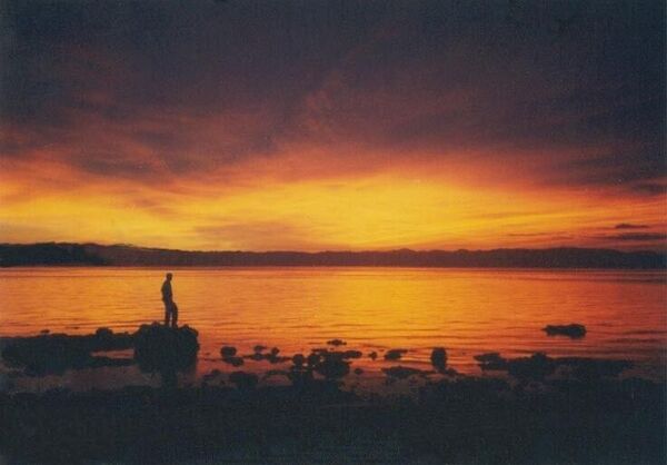 Lilo-an is located on Panaon Island, just off the Southern tip of Leyte.  This brilliant sunset was taken from the path between barangay Cali-an and Gut-an, looking towards Malitbog across the Sogod Bay.
Christopher Ryan Jones
01 May 2003