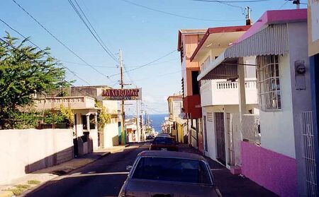View down the street from the Isabela Apartment.
Matthew Sherman Thorum
11 Apr 2003