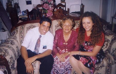 esta  fue mi ultima  vez  cuando  las  vi en la  ciudad  de morovis puerto  rico
jorge alexei mejia
25 Jan 2006