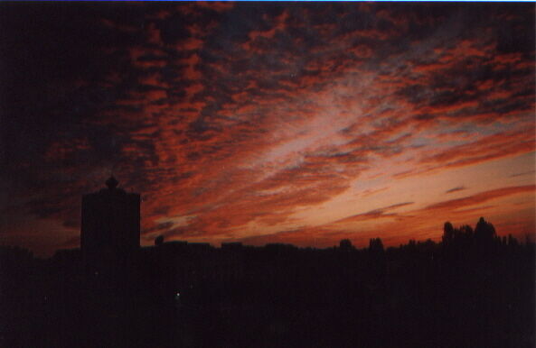 Moldovan sunset
Brandon  Burton
05 Aug 2004