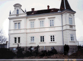 From Paul Pearson:


My name is Paul Pearsona and I served in Croatia from 1996-98 


I just got a picture of the new church building in Karlovac, Croatia. The branch meets on the second floor.
Jared Roper
14 May 2002