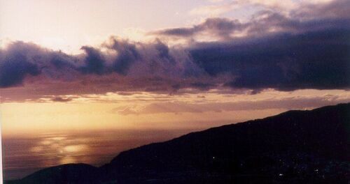 La Palma Sunset
Adam M. Hiatt
20 Oct 2002