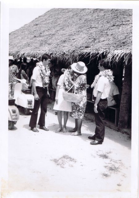 Arrival of Pres Childers ma in Tubuai
Doug  Rosser
06 Nov 2008