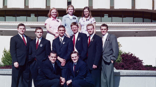 Photo taken on May 14 2002 Provo Temple.
Sisters  Hart/Jones/Taggart
Elders Dockum/ Bernhard/ Frischknecht/ Rasmussen/ Johnson/ Keenan
Front Row- Elders Smith and Haase
Philip Tuinuku Smith
05 Jul 2002