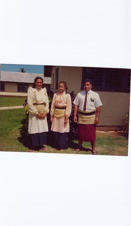 Sister Tupou, Sister Mapa, Elder Tu'itavake
'Eva 'I Mapa
21 Jun 2004