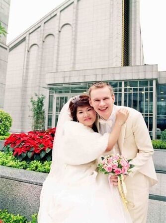 This is also the pre-wedding picture we took in Taiwan
Yi-Huang  Nance
19 Nov 2005