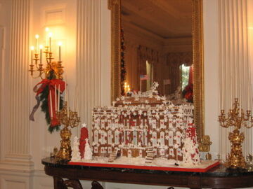 The White House Gingerbread House is always fun!
Kiahna  Sellers
18 Feb 2007