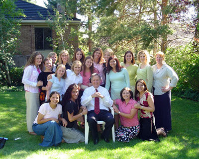 President Madsen and his sisters
Jenny  Clark
04 Oct 2004