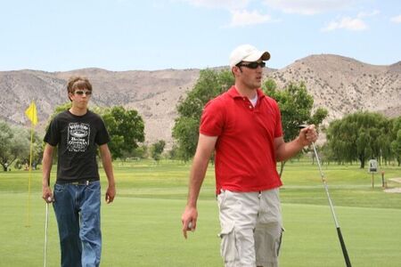 Playing Golf
Mike O. Larsen
11 Nov 2006