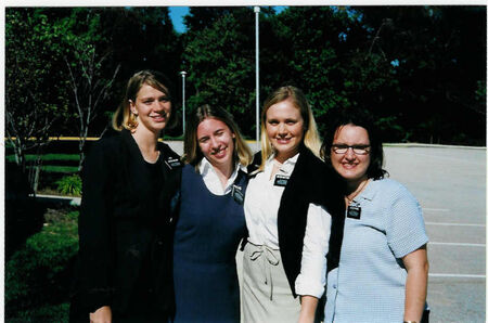 Christi Nelson, Michelle Evans, Suzy Mattinson, Elizabeth Pears
Elizabeth 