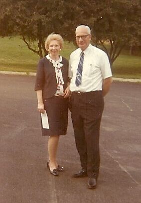 President and Sister Edward E. Drury, Jr.
Tom  Slack
28 Mar 2011