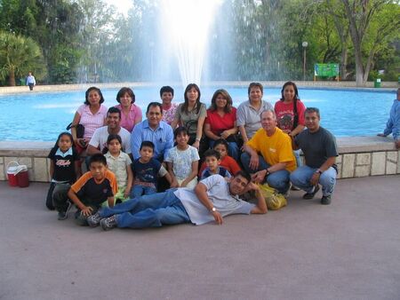 Parte del grupo que se reunio en Marzo 2005. estamos en el Zoologico de Tamatan
Jose Alberto Gonzalez Silva
29 Dec 2005